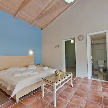 Rouda Bay Hotel Mikros Gialos