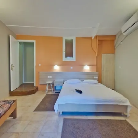 Hotel Rouda Bay